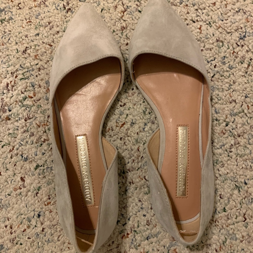 Audrey Brookes Ivory Flats New